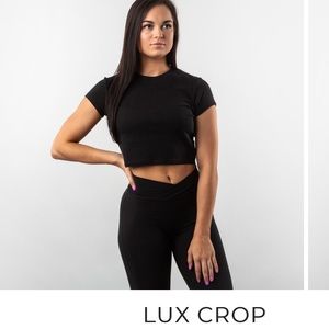 Alphalete Lux Crop top